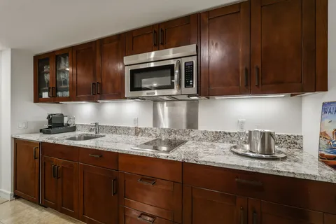 $429,000 | 223 Saratoga Road, Unit 1008, Honolulu, HI 96815