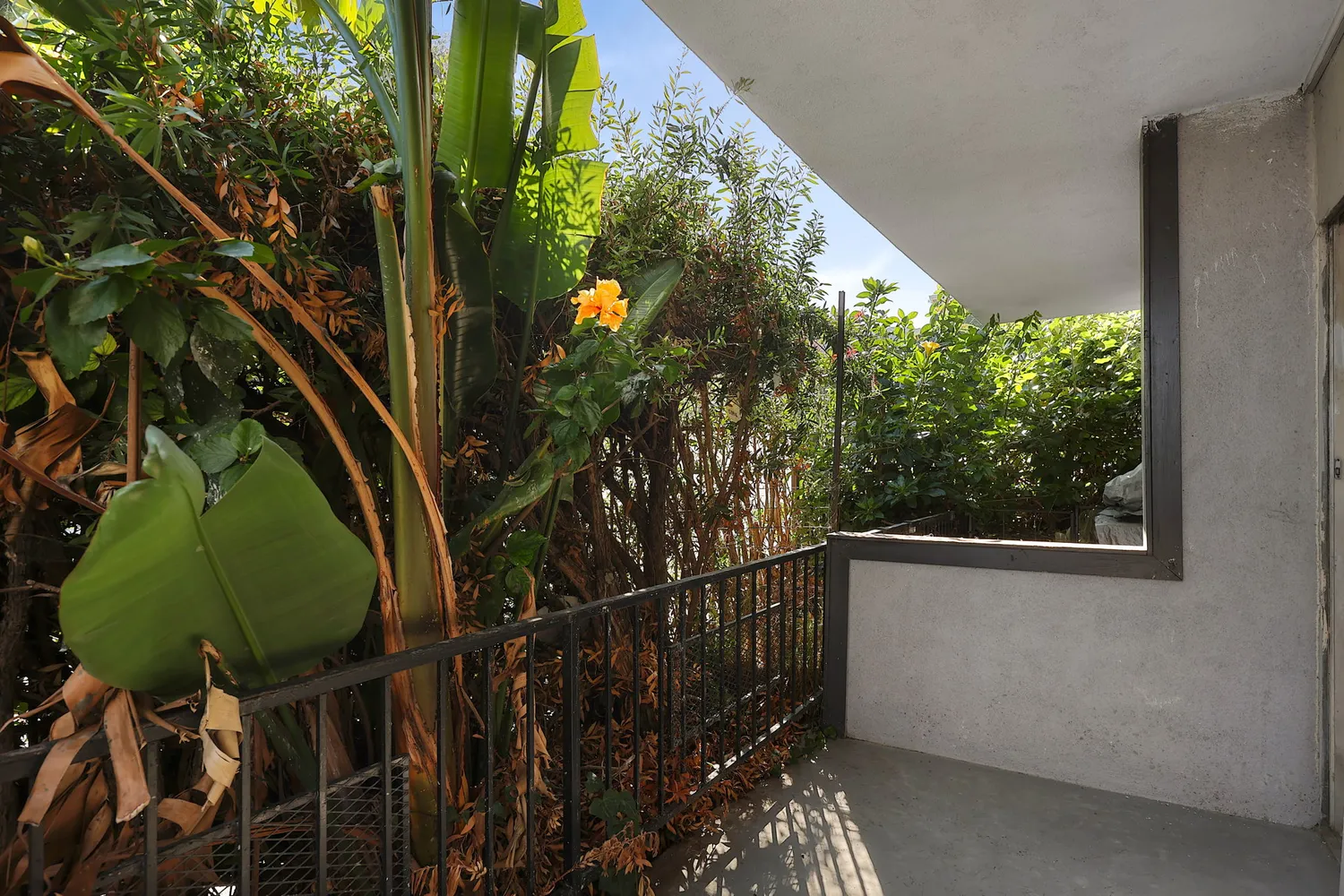 $299,000 | 4431 Don Ricardo Drive, Unit 23, Baldwin Hills, CA 90008