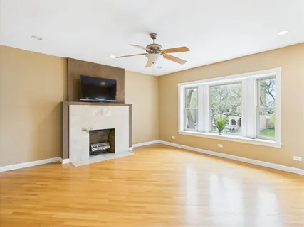 $345,000 | 5237 South Michigan Avenue, Unit 2N, Chicago, IL 60615