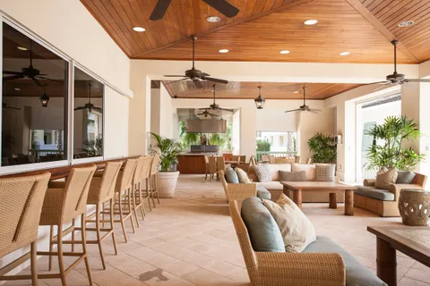 $2,400,000 | 121 Palm Island Lane, Vero Beach, FL 32963