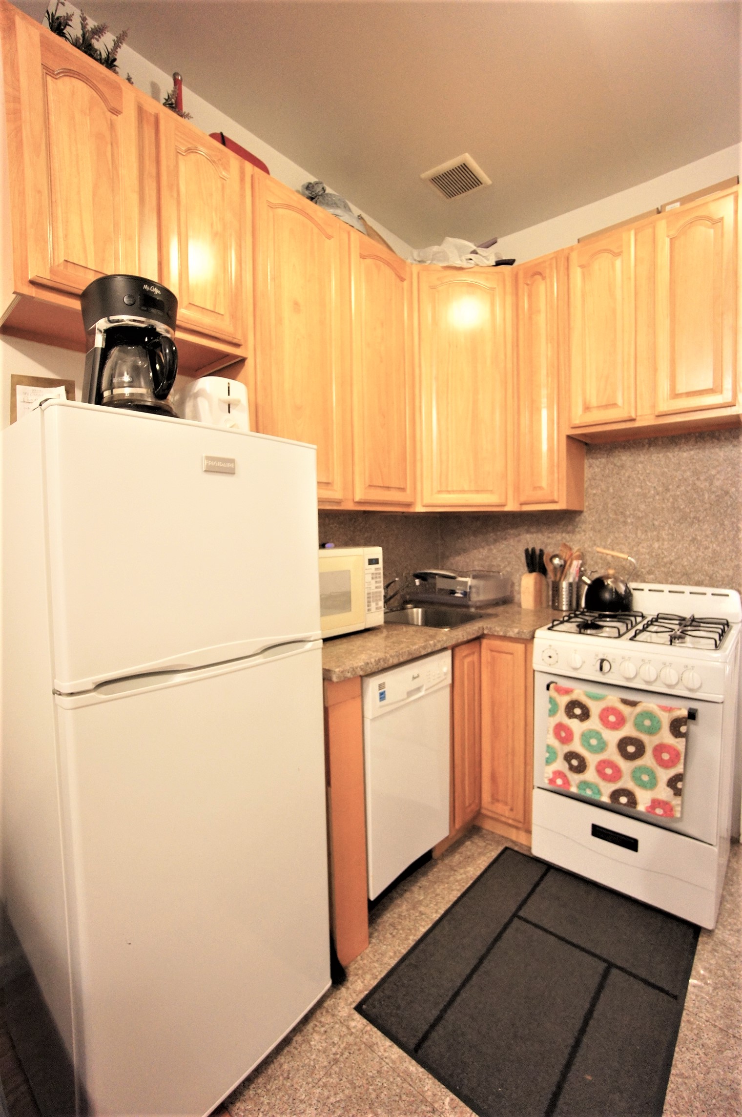 330 West 43rd Street, Unit 12 Manhattan, NY 10036 - Photo 10 of 10