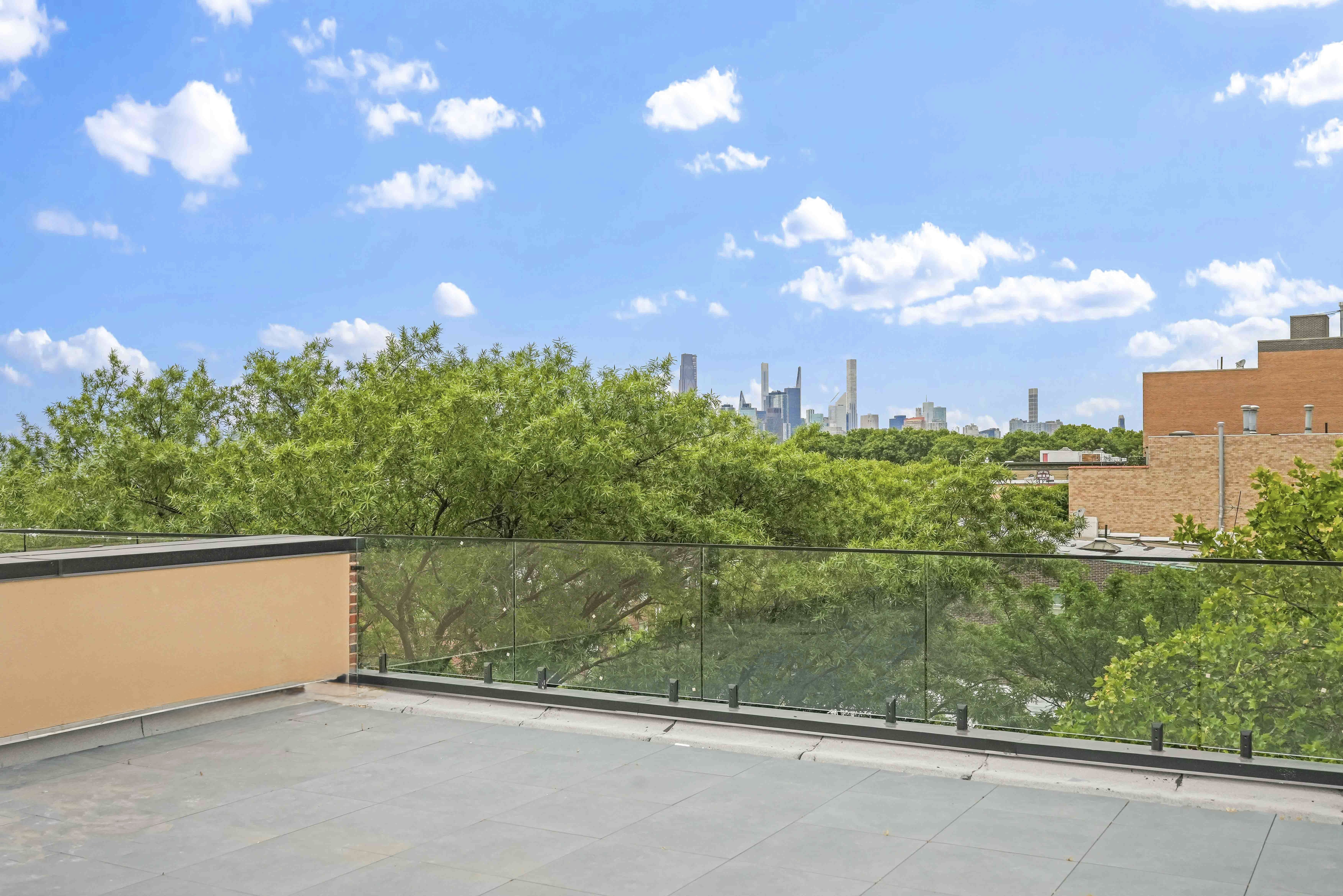 90 Herbert Street, Unit PHB Brooklyn, NY 11222 - Photo 10 of 15 a view of a yard