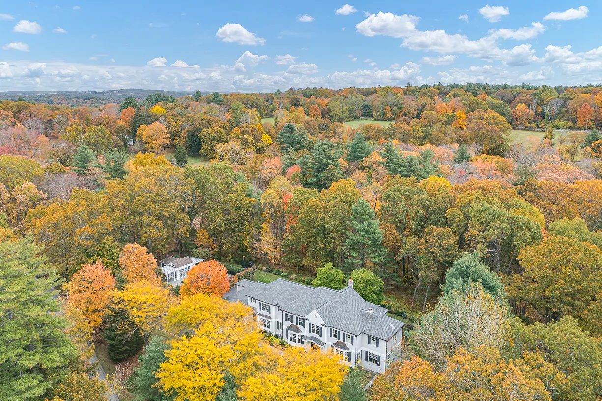 $5,695,000 | 9 Sanderson Lane, Weston, MA 02493