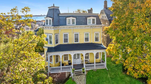 $1,150,000 | 351 St Pauls Avenue | Stapleton