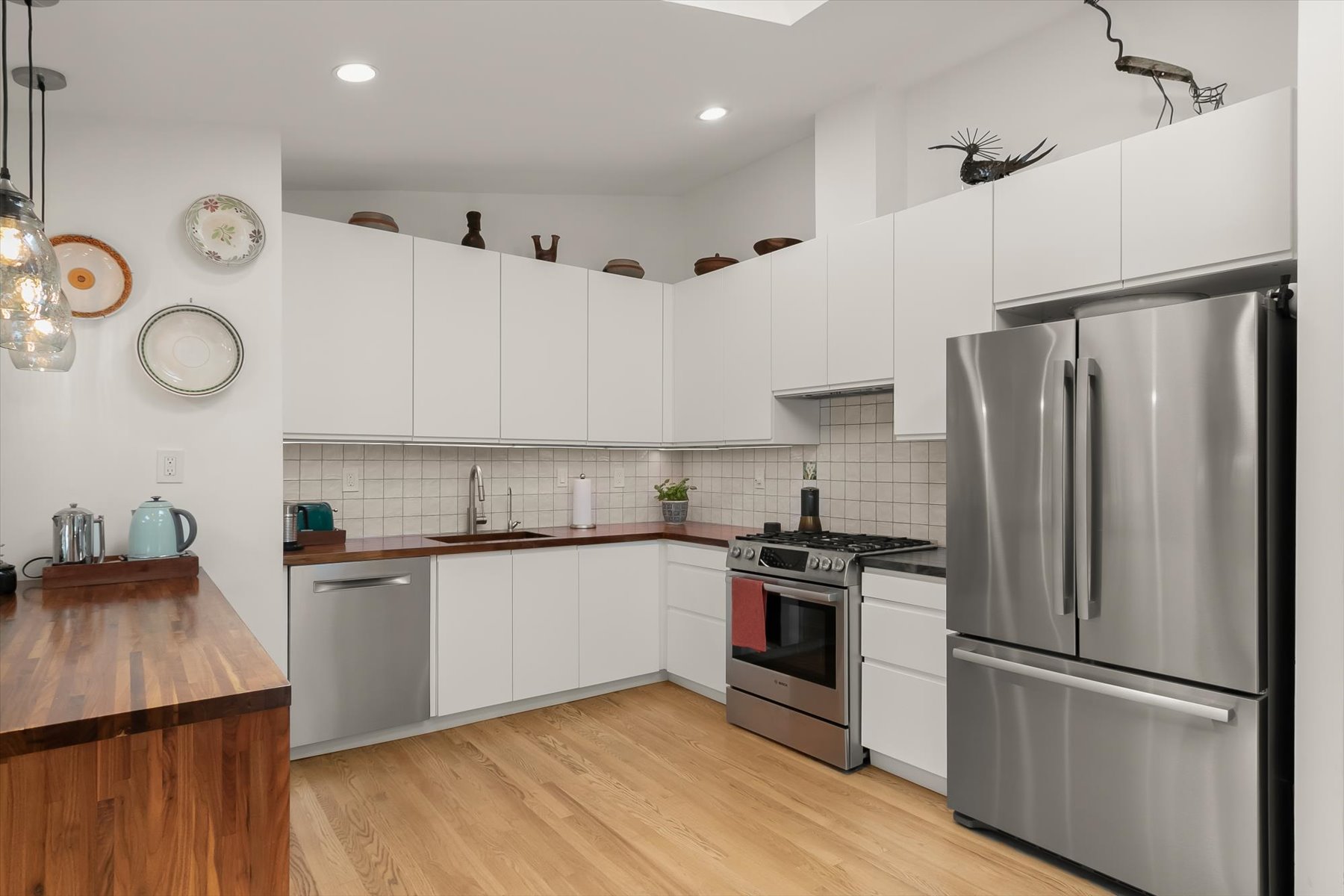 8009 Glenmore Spring Road Bethesda, MD 20817 - Photo 13 of 74