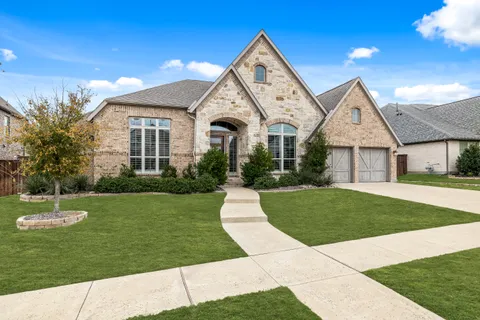$890,000 | 1128 Lake Hills Trail, Roanoke, TX 76262