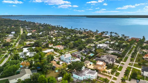 $2,295,000 | 1255 Osceola Drive, Fort Myers, FL 33901