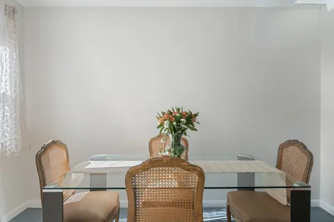 $950,000 | 357 East 57th Street, Unit 2D | Sutton Place