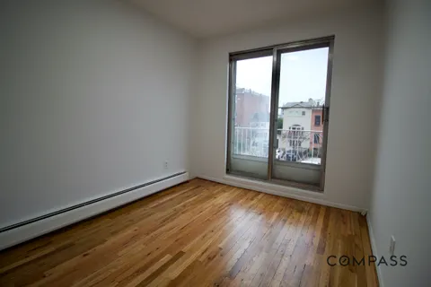 $6,200 | 121 4th Place, Unit 3 | Carroll Gardens