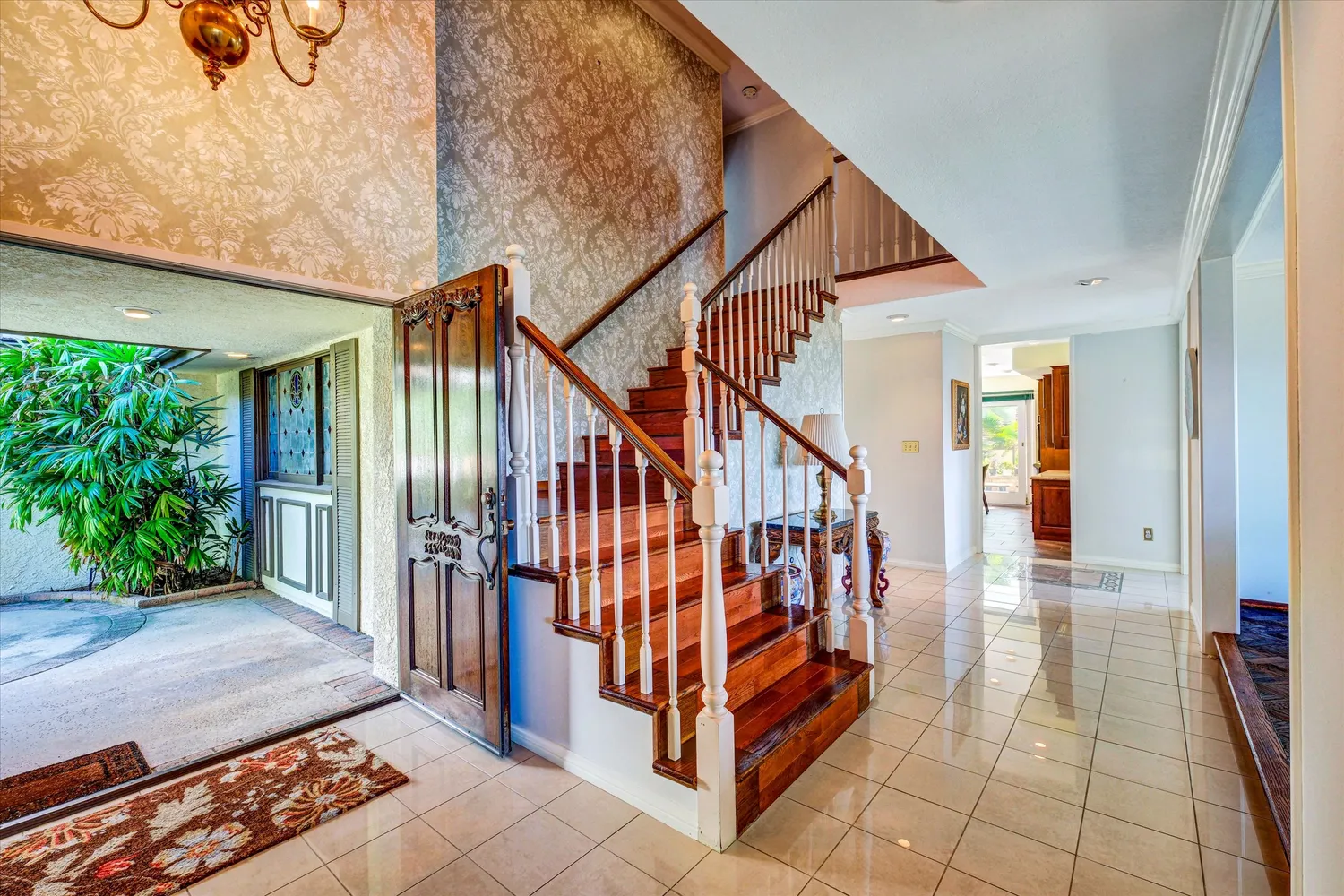 $2,998,000 | 441 Audraine Drive, Glendale, CA 91202