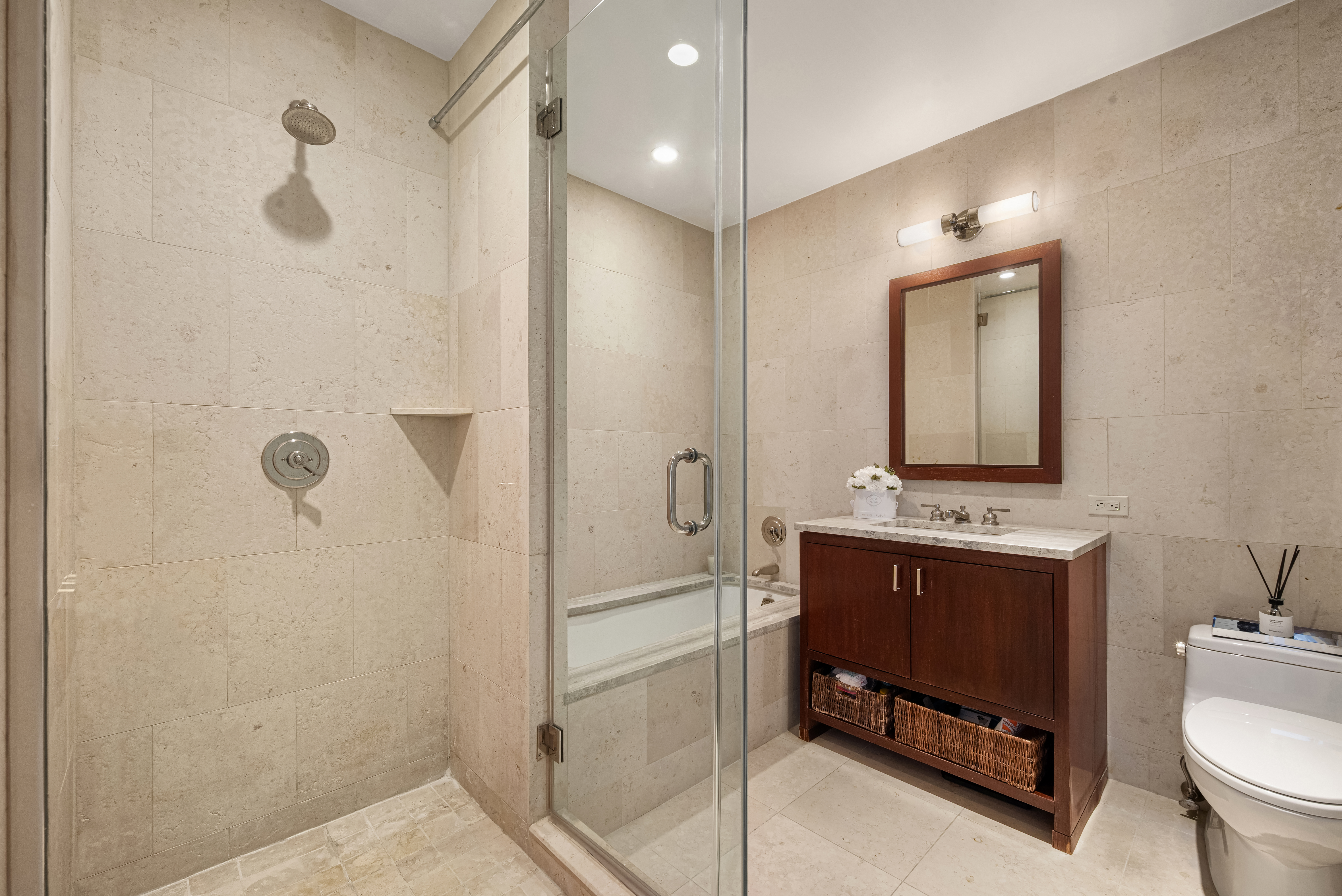 100 Riverside Boulevard, Unit 8U Manhattan, NY 10069 - Photo 7 of 10