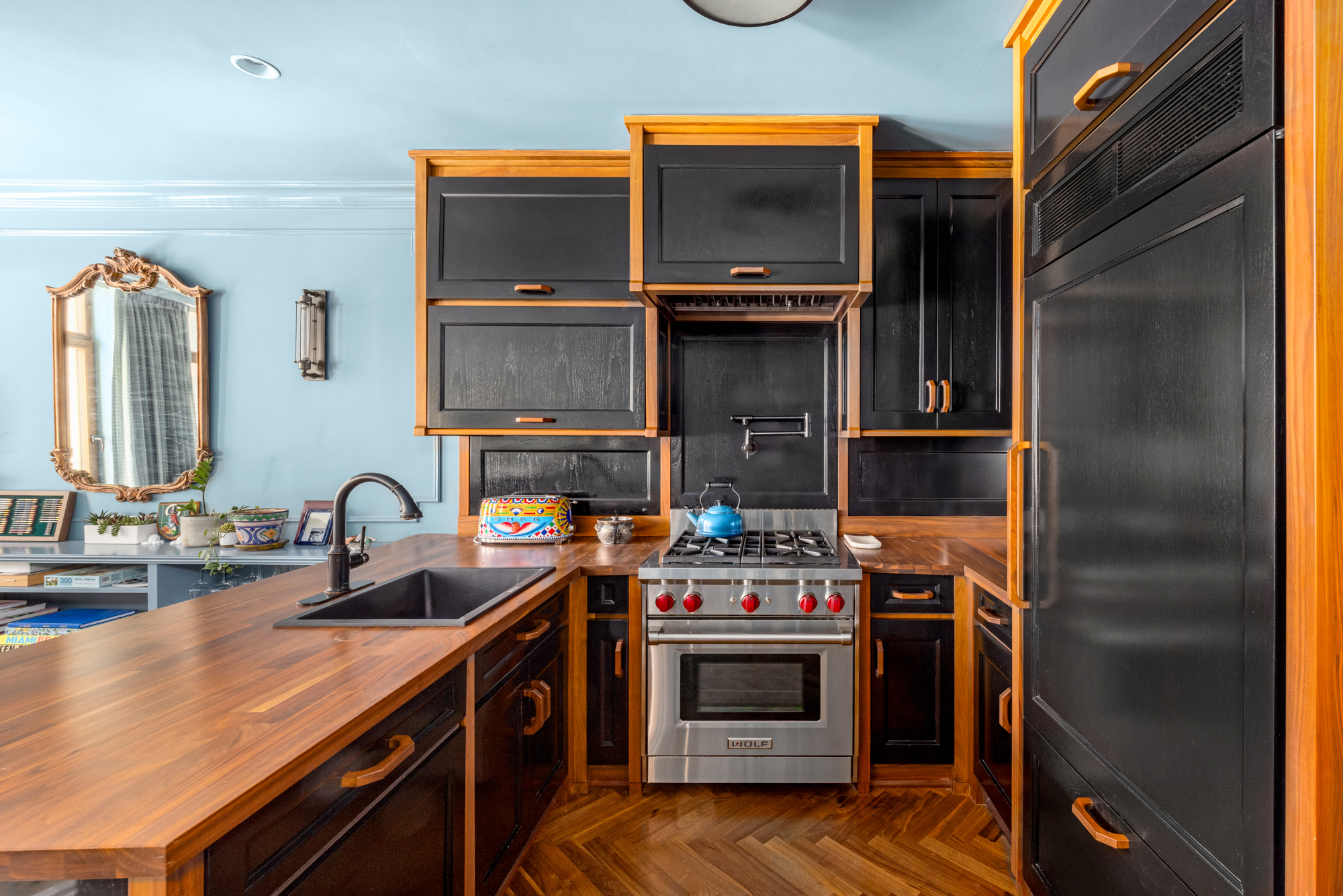 25 Prince Street, Unit 2A Manhattan, NY 10012 - Photo 5 of 11 a kitchen with a stove and a sink