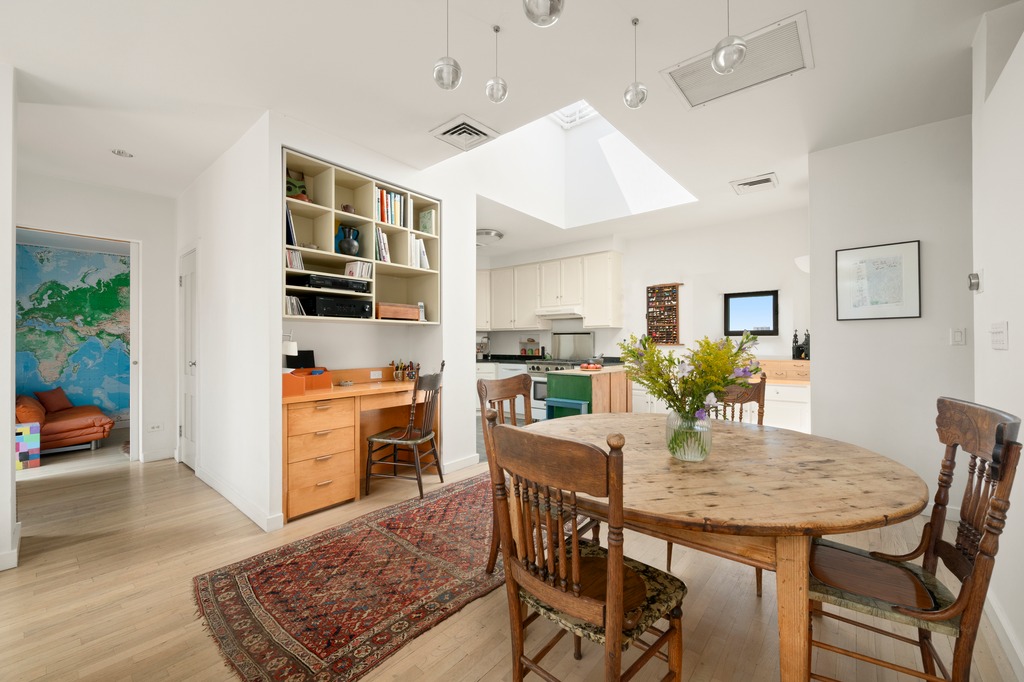205 West 89th Street, Unit PH6/7 Manhattan, NY 10024 - Photo 4 of 20 a view of a dining room with furniture