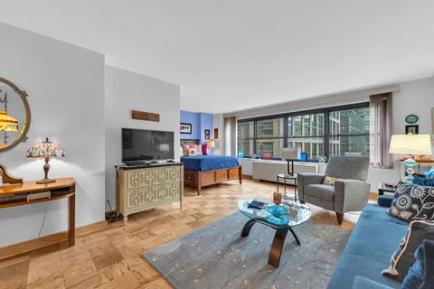 $520,000 | 180 West End Avenue, Unit 9P | Upper West Side