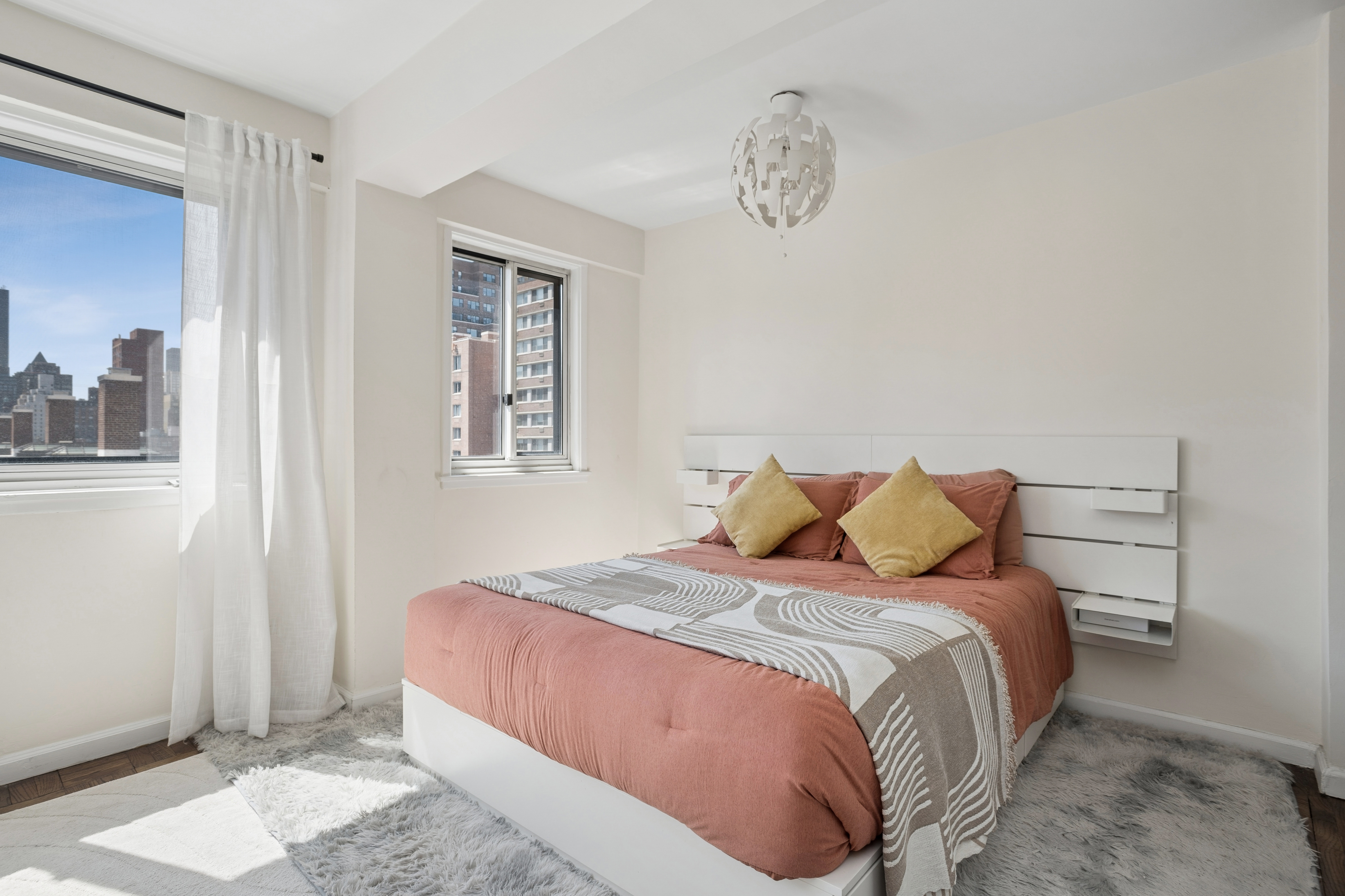 401 East 65th Street, Unit 9C Manhattan, NY 10065 - Photo 4 of 10