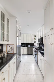 $2,875,000 | 65 East 96th Street, Unit 15D | Upper East Side