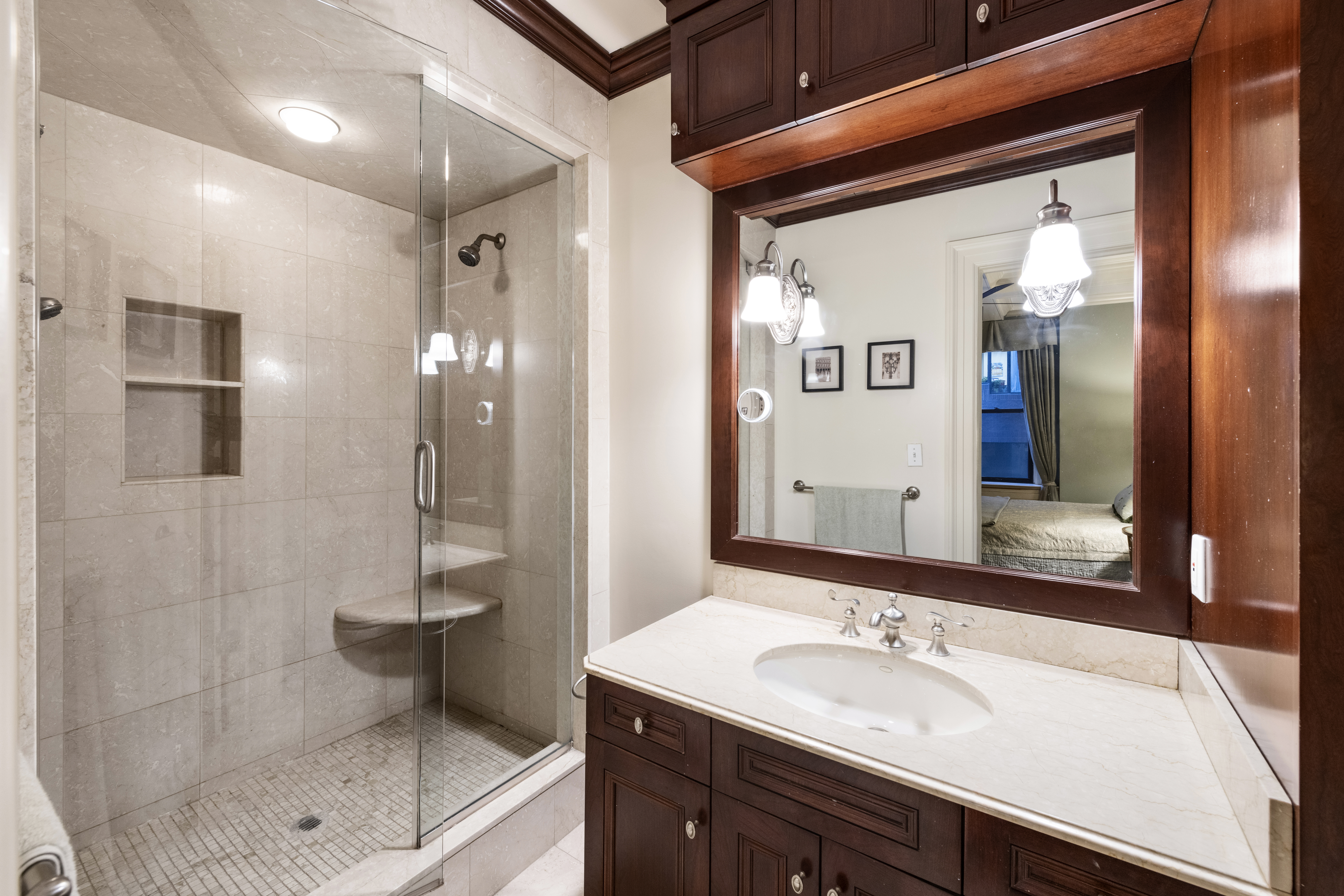 212 East 48th Street, Unit 3B Manhattan, NY 10017 - Photo 6 of 7