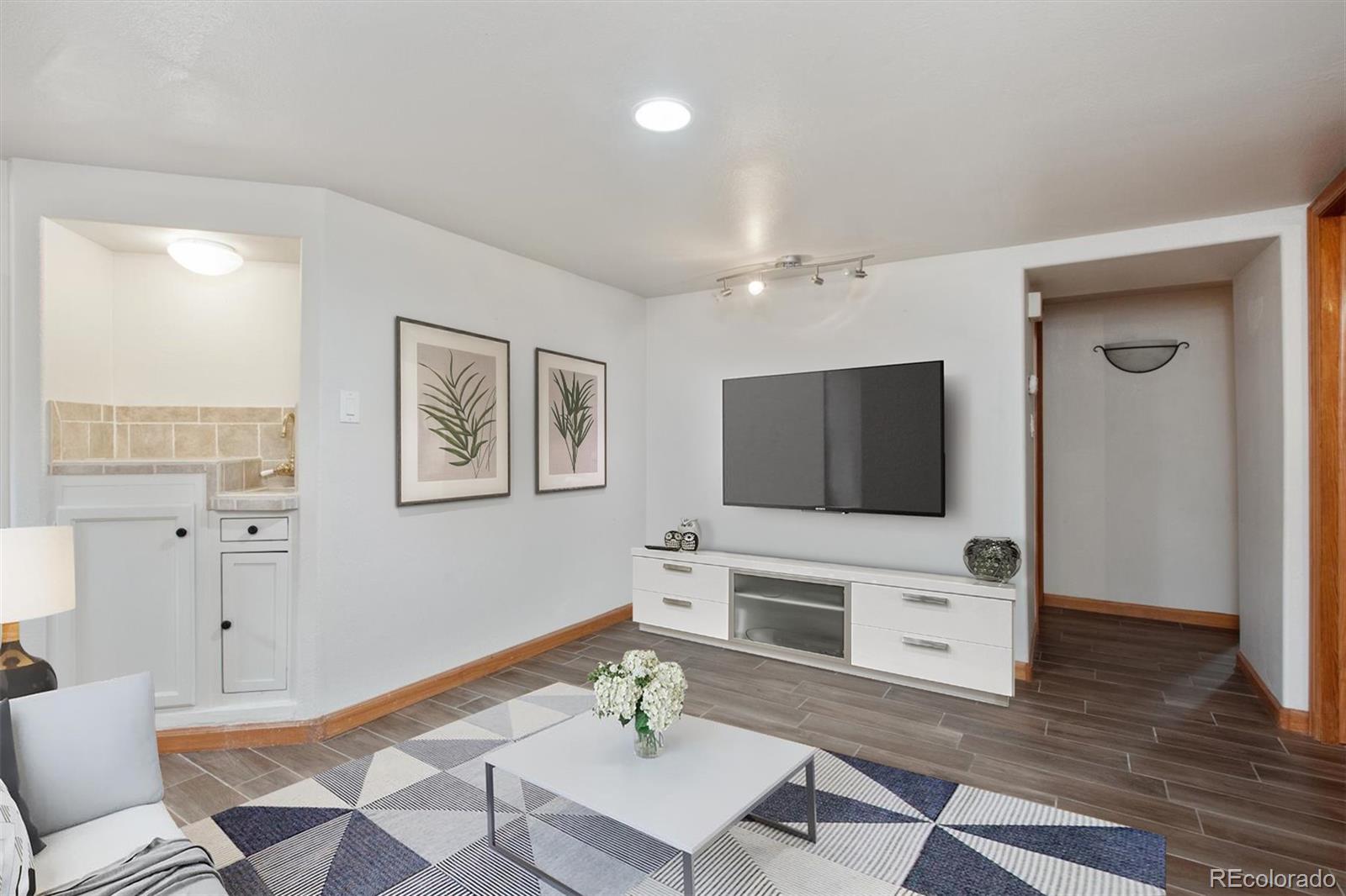 3201 Stuart Street Denver, CO 80212 - Photo 10 of 32