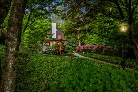 $880,000 | 401 Edgevale Road, Baltimore, MD 21210