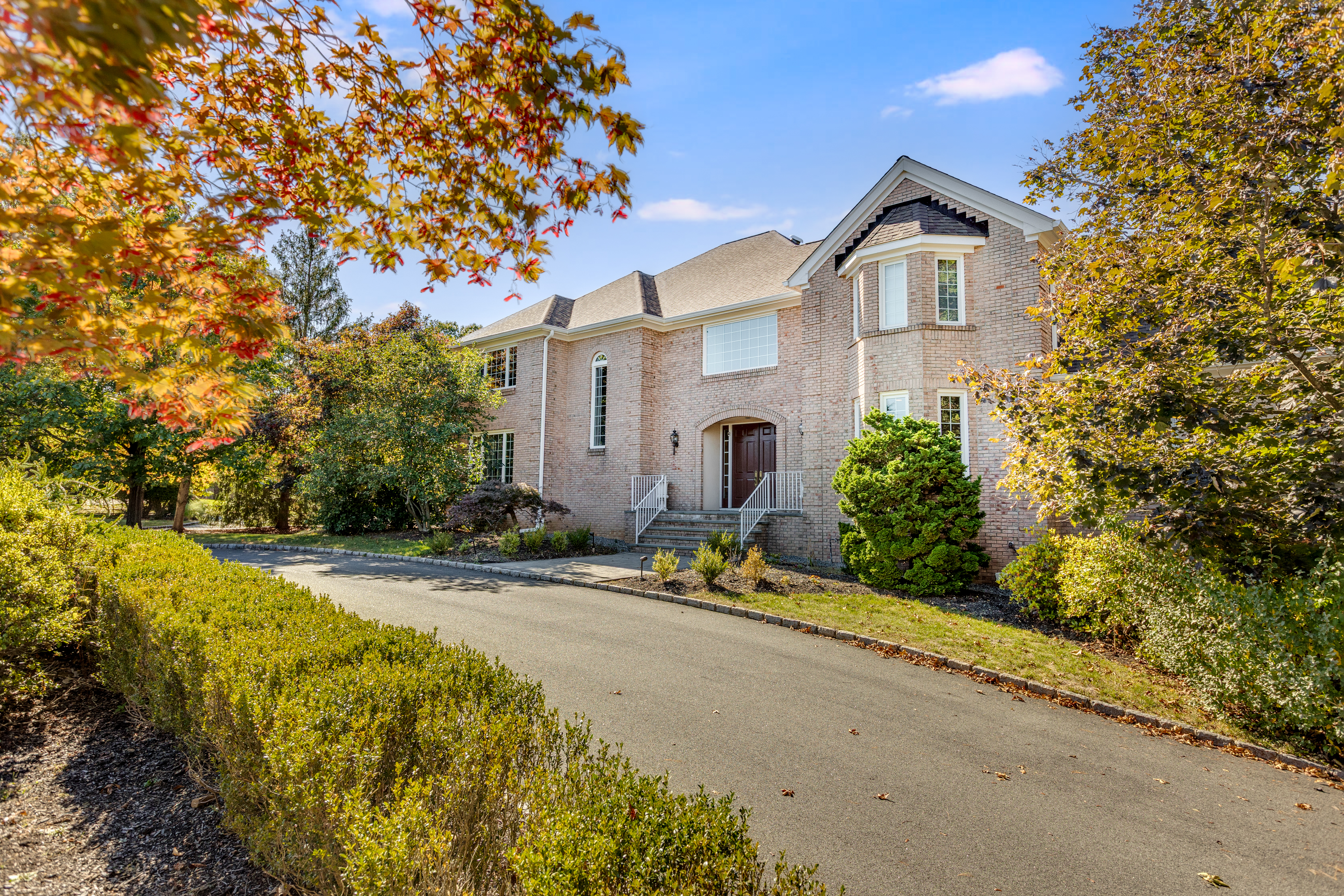 26 Mountain Ridge Drive Livingston, NJ 07039 - Photo 4 of 43