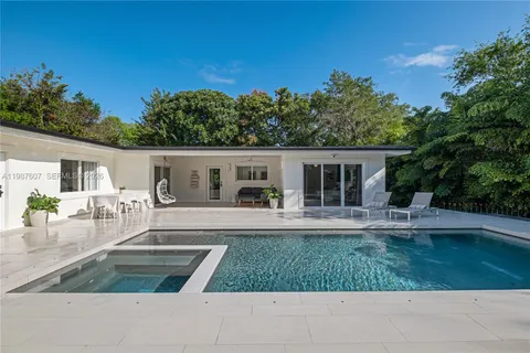 $2,750,000 | 10235 Southwest 58th Court, Pinecrest, FL 33156