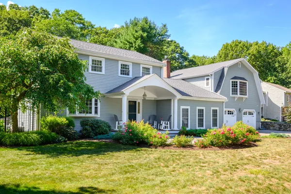 $1,535,000 | 3 Blue Sky Drive, Hingham, MA 02043
