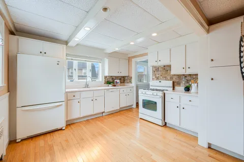 Contact Agent | 44 Jasper Street, Saugus, MA 01906