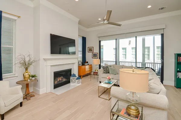 $529,000 | 2419 West Kolbe Lane, Houston, TX 77080