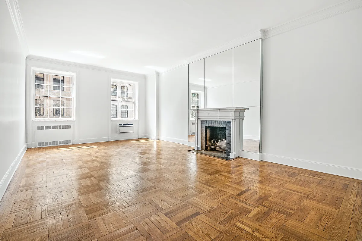 25 East 69th Street, Unit 4A Manhattan, NY 10021 - Photo 2 of 8