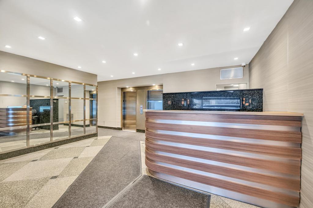 175 West 12th Street, Unit 5E Manhattan, NY 10011 - Photo 19 of 22