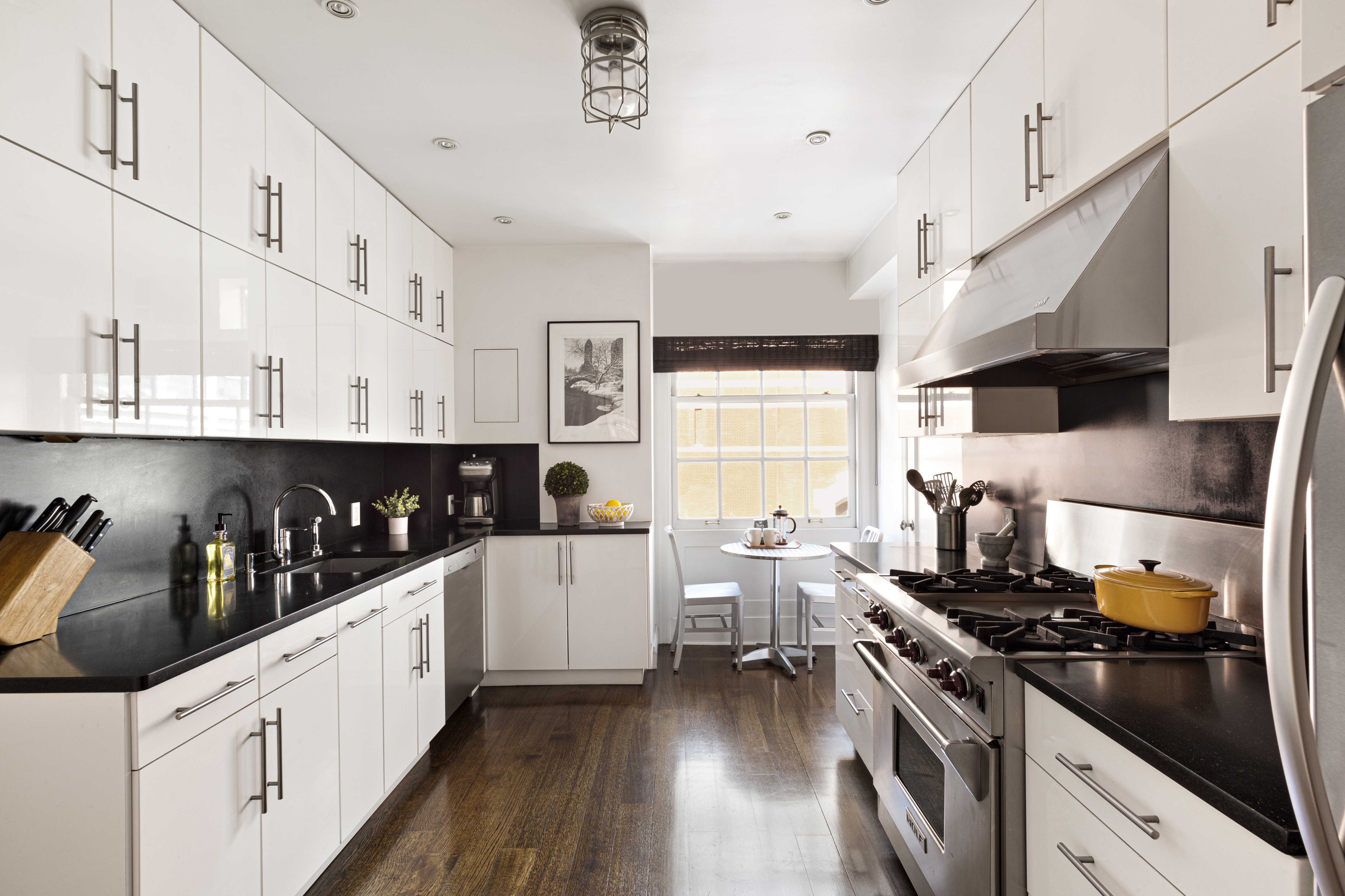 130 East 67th Street, Unit 3B Manhattan, NY 10065 - Photo 3 of 9