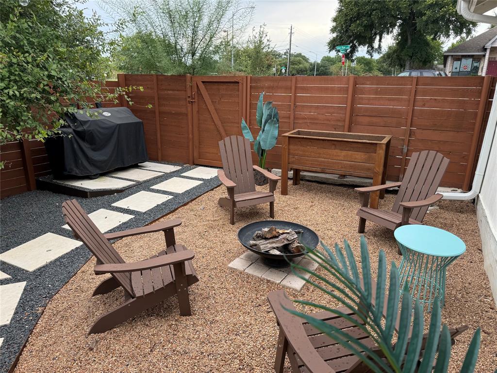 2901 Glen Rae Street Austin, TX 78702 - Photo 33 of 36 Gallery Image 33