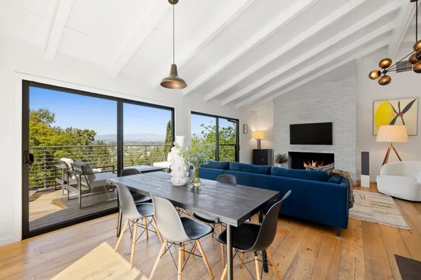 $2,095,000 | 3736 Berry Drive, Studio City, CA 91604