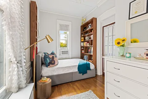 $1,400,000 | 321 Clinton Avenue, Unit 7 | Clinton Hill