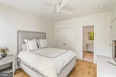 $3,975,000 | 249 South 24th Street, Unit H, Philadelphia, PA 19103