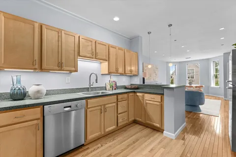 $745,000 | 190 F Street, Unit 6, South Boston, MA 02127