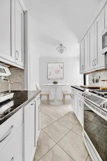 $1,395,000 | 316 West 84th Street, Unit 5A | Upper West Side