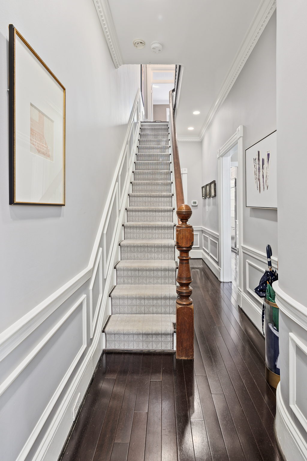 412 10th Street Southeast Washington, DC 20003 - Photo 3 of 34