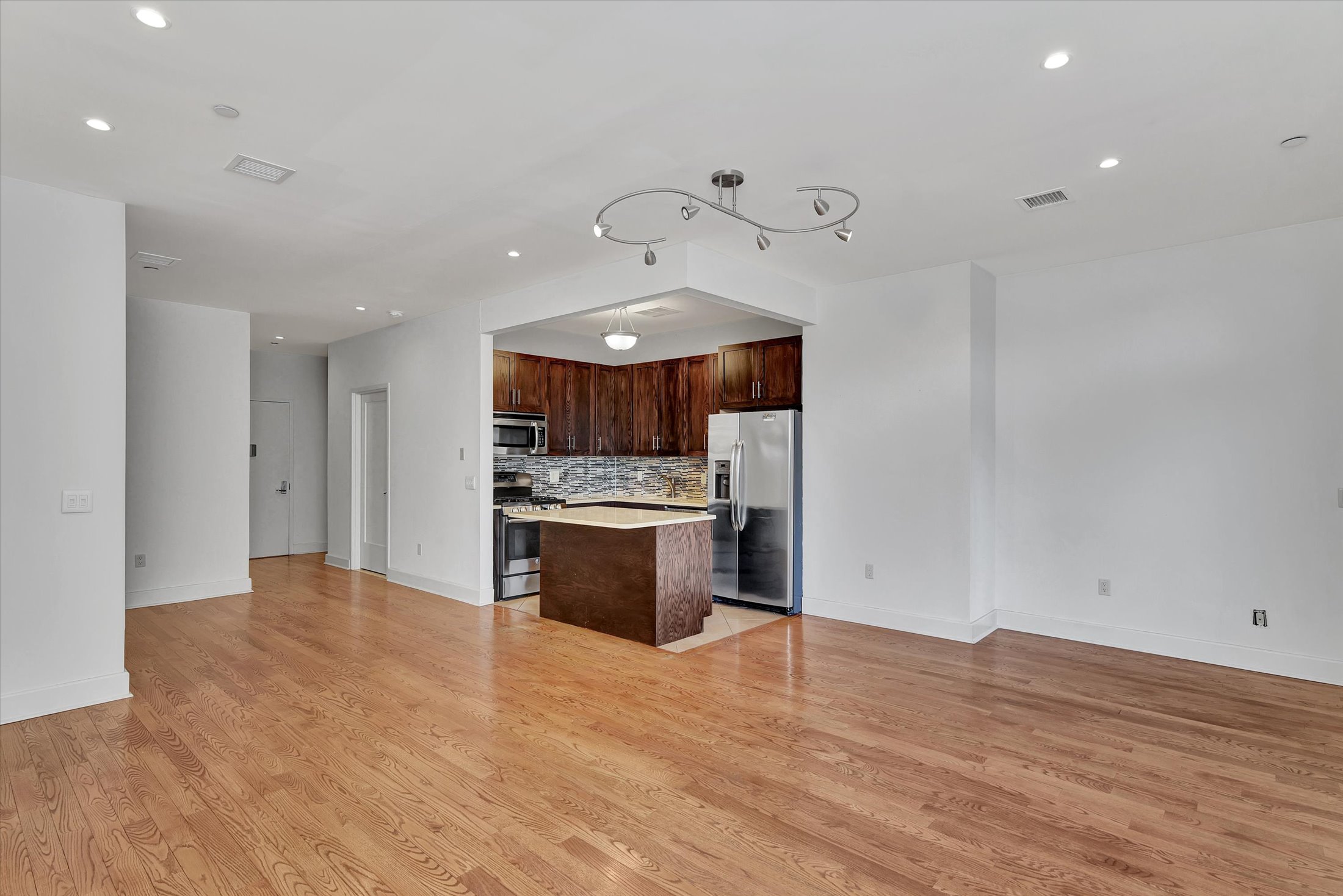 90 Bay Street Lndg, Unit 2K Staten Island, NY 10301 - Photo 4 of 19