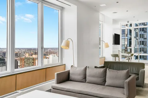 $649,000 | 388 Bridge Street, Unit 37D | Downtown Brooklyn