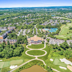18406 Inverrary Circle Leesburg, VA 20176 - Photo 10 of 10 a view of a city