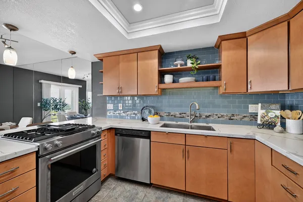 $1,649,000 | 965 Hygeia Avenue, Encinitas, CA 92024