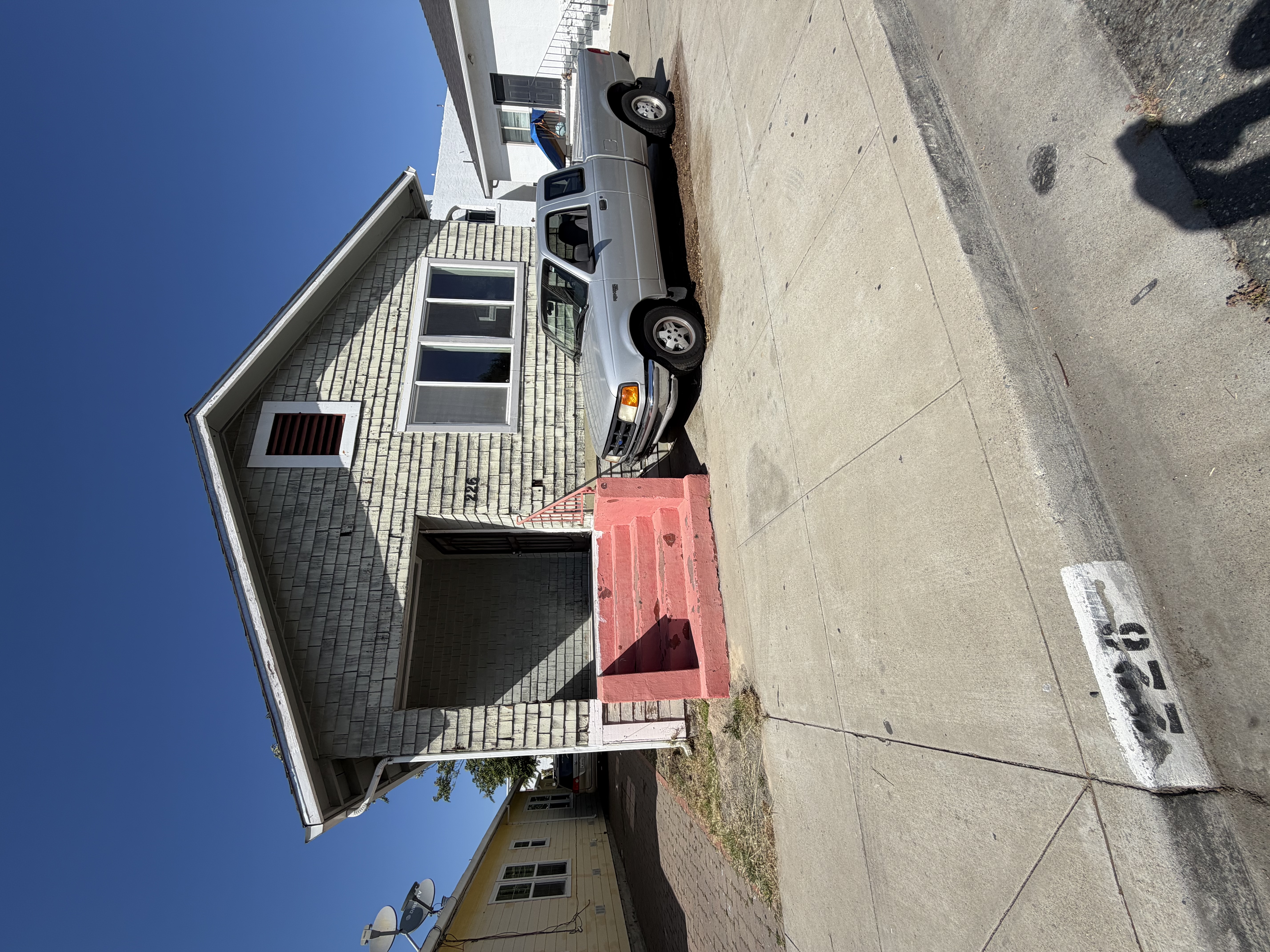 226 West 9th Street Pittsburg, CA 94565 - Photo 2 of 20