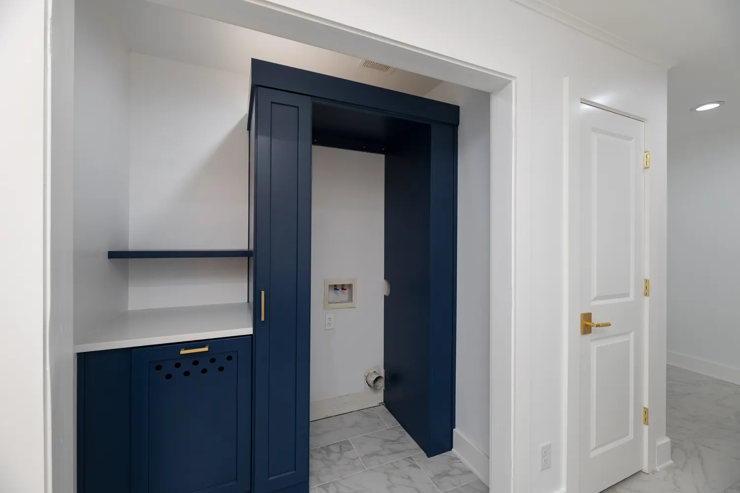 a view of an empty walk in closet