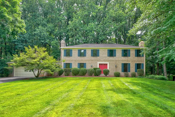 $1,650,000 | 11701 Beekman Place, Potomac, MD 20854