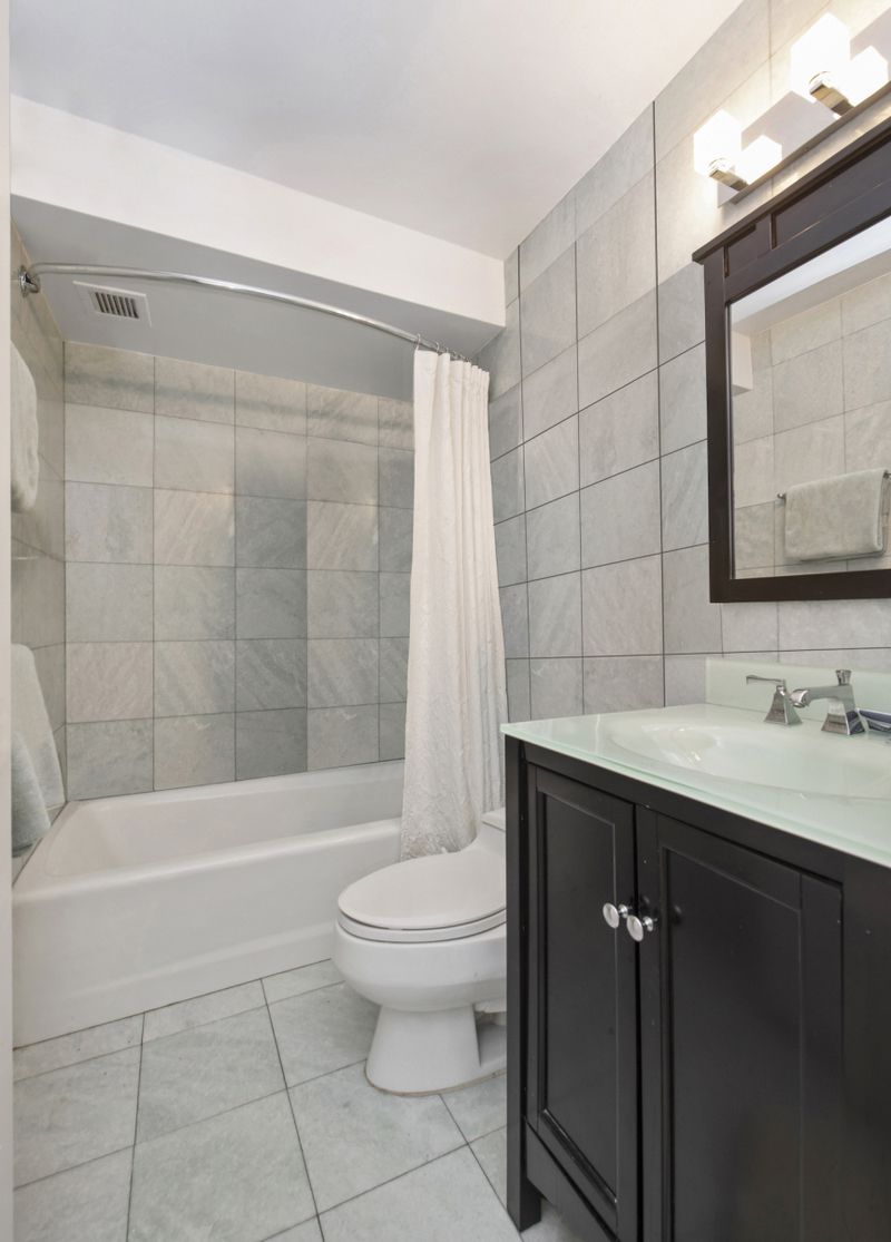 106 Central Park South, Unit 7O Manhattan, NY 10019 - Photo 5 of 6