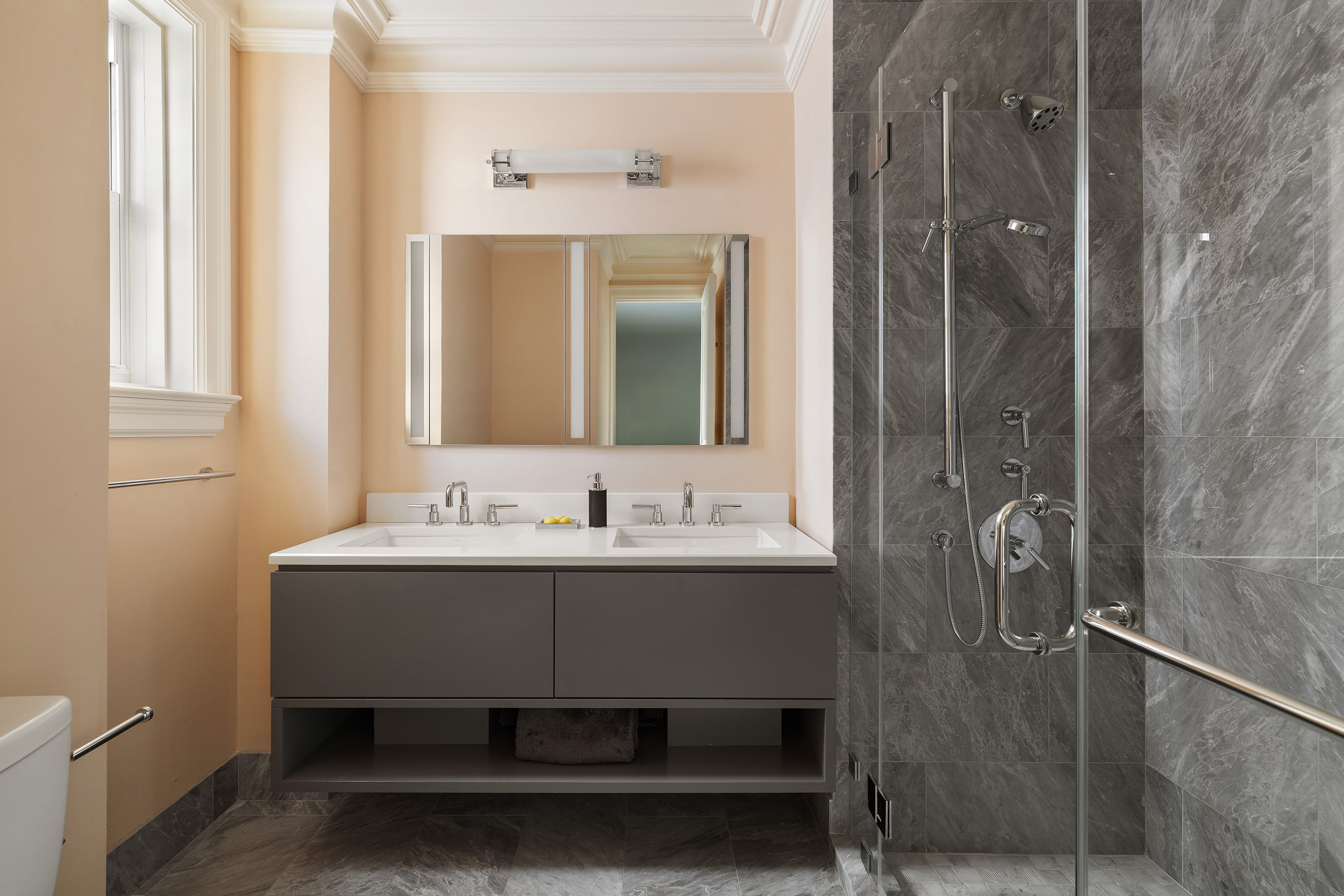 29 East 64th Street, Unit 7B Manhattan, NY 10065 - Photo 8 of 17