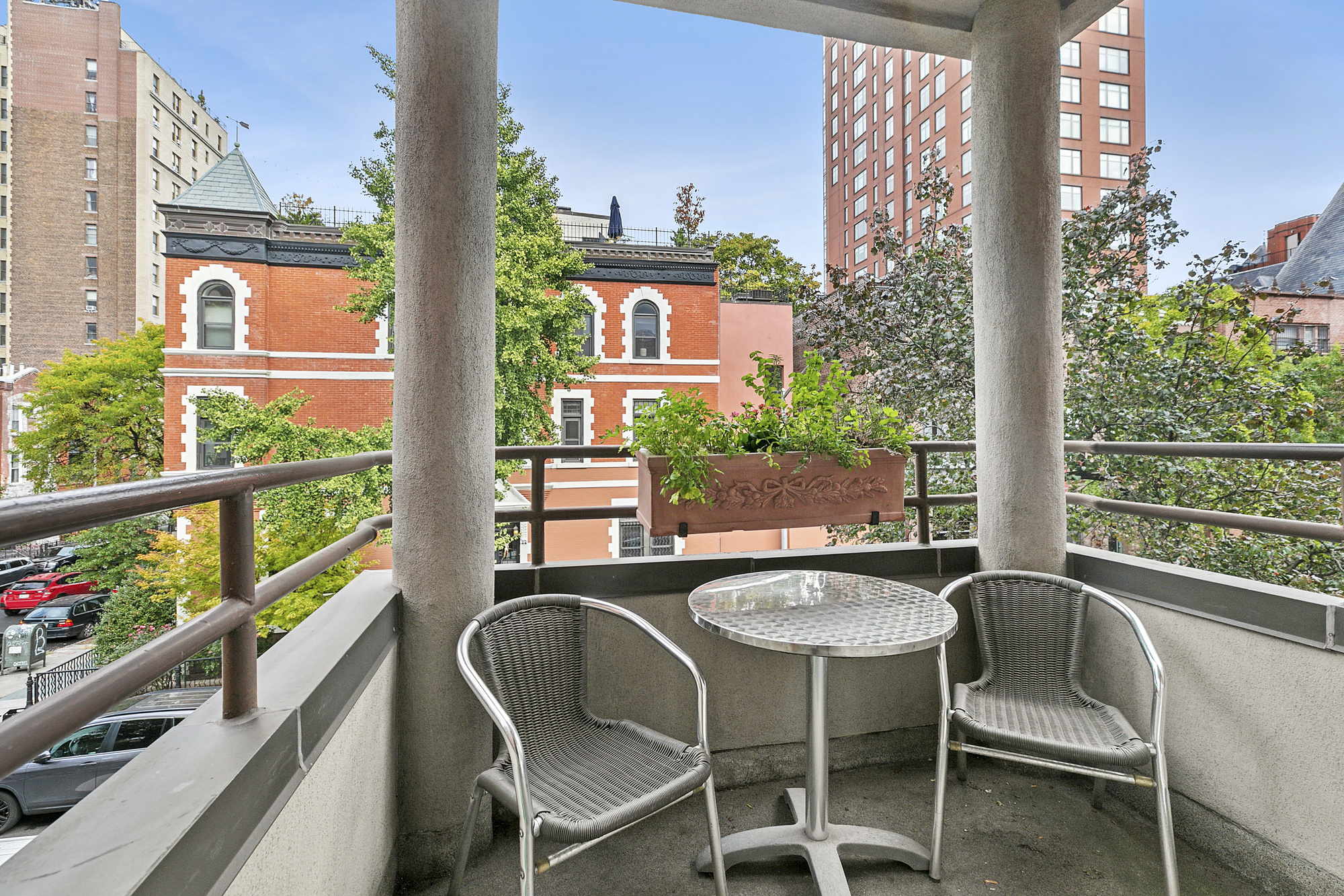 48 West 105th Street, Unit 2B Manhattan, NY 10025 - Photo 10 of 13