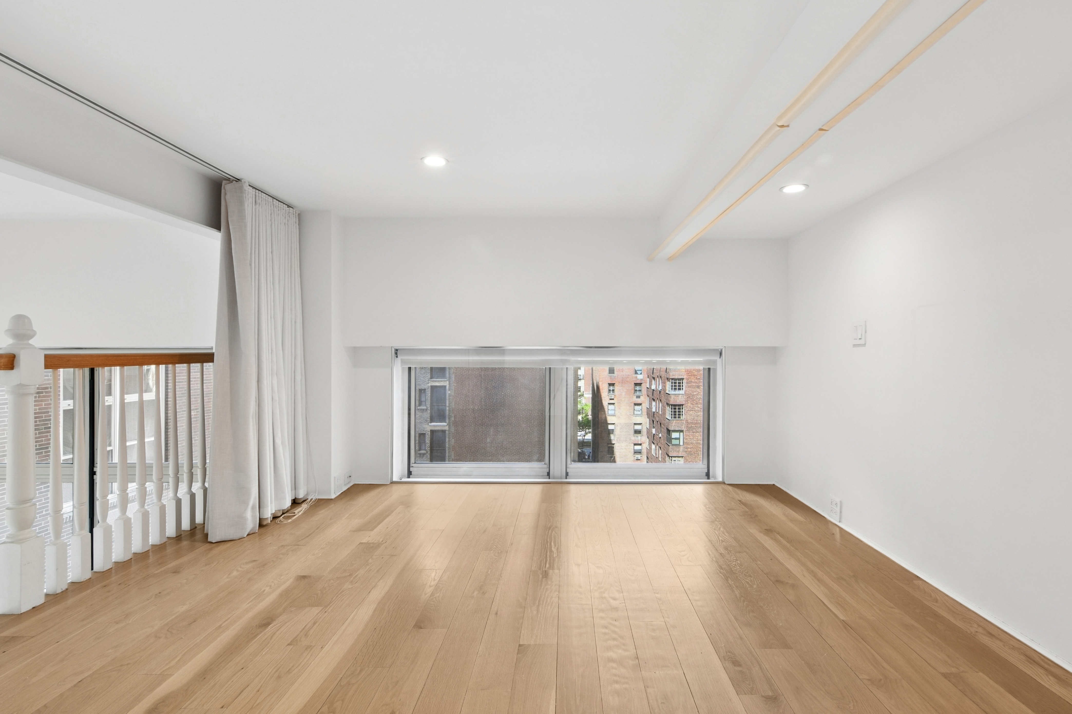 120 East 87th Street, Unit R8O Manhattan, NY 10128 - Photo 4 of 15