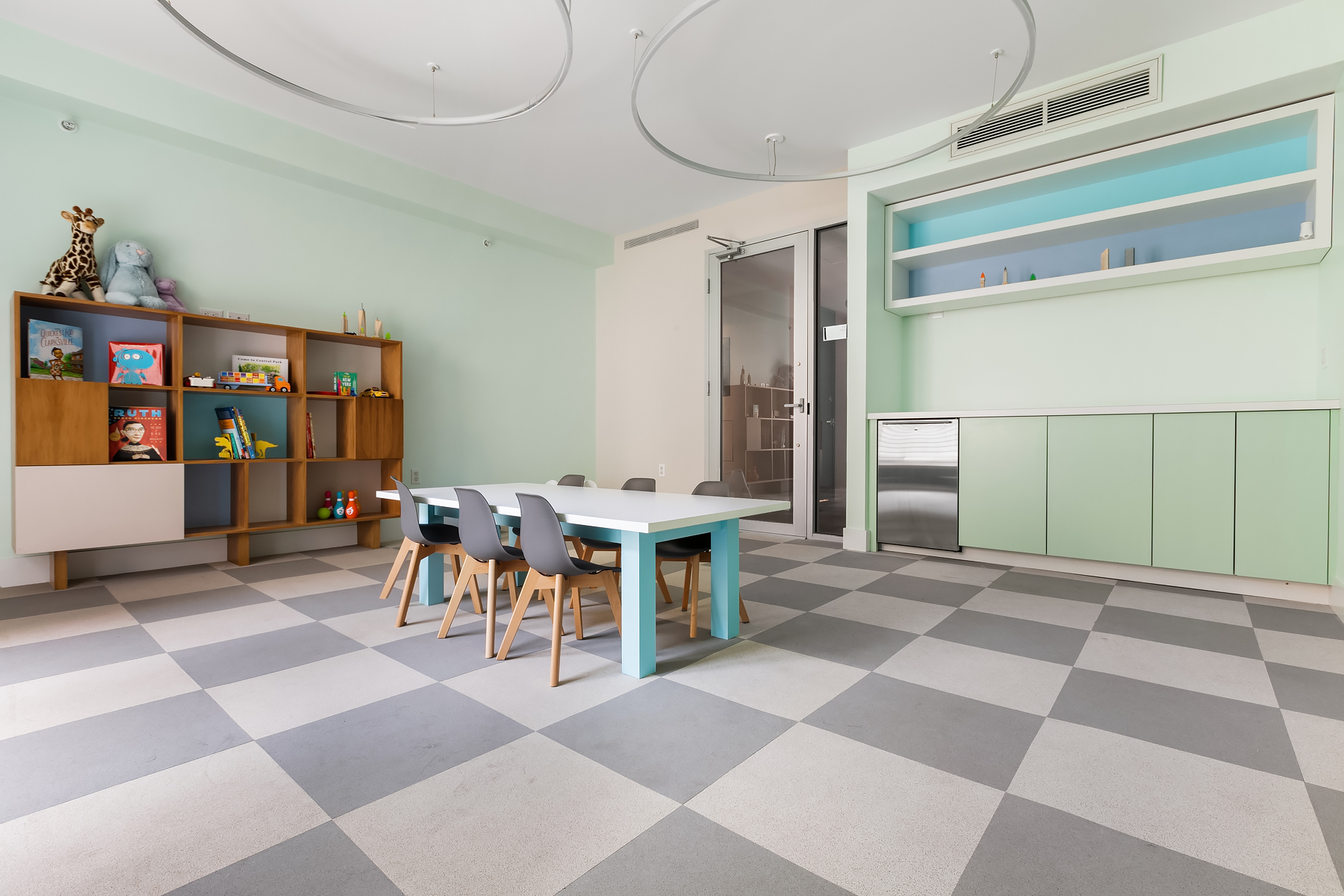 10 Lenox Avenue, Unit PHB Manhattan, NY 10026 - Photo 15 of 19